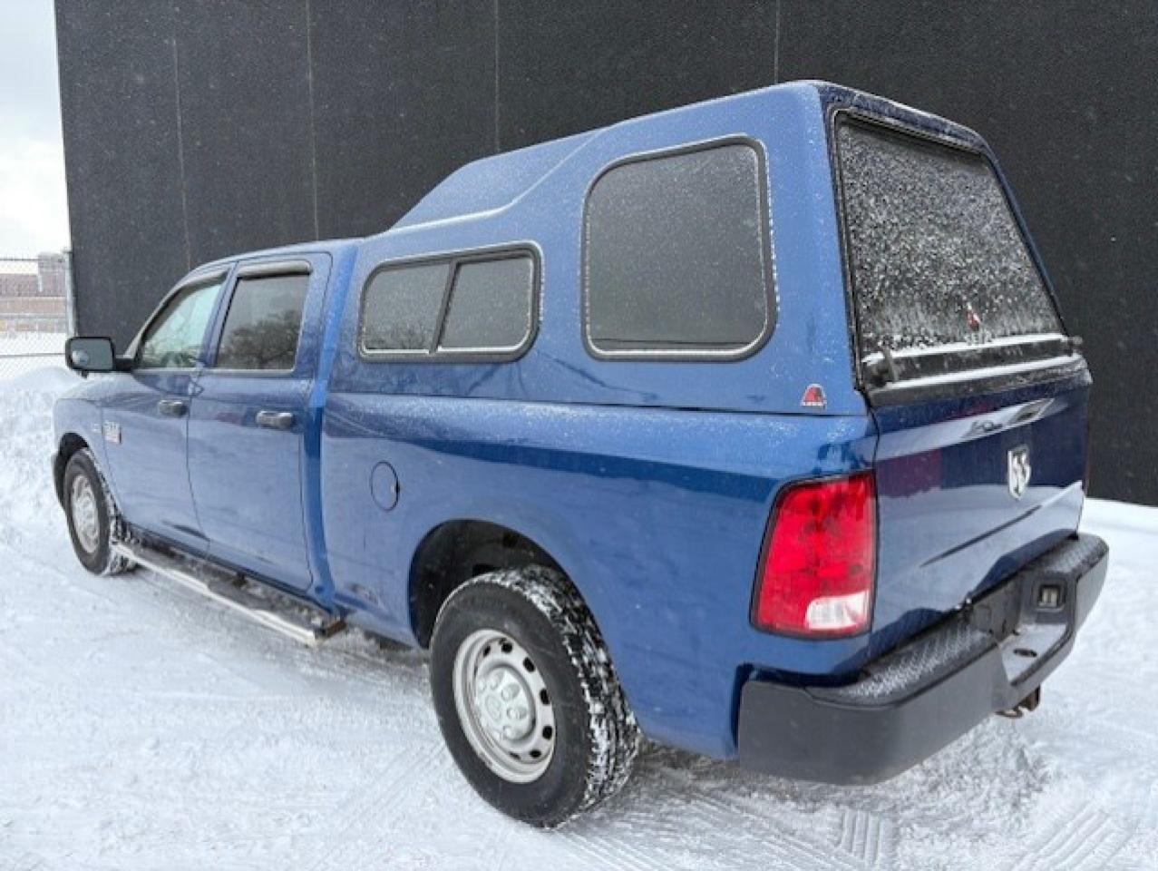 2011 RAM 2500 5.7L V8 HEMI-CREW CAB-SHORT BOX-1 OWNER!! Photo2