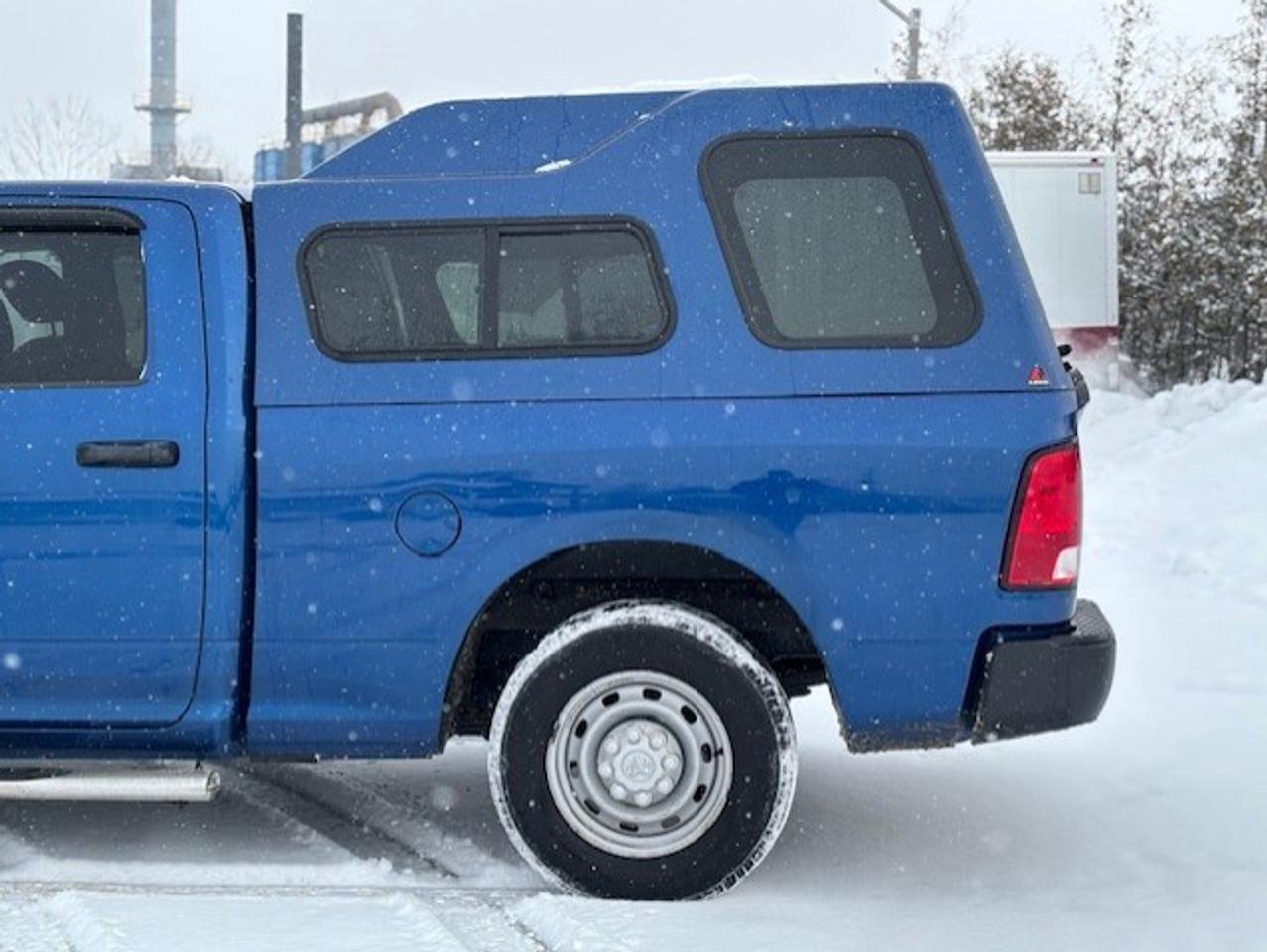 2011 RAM 2500 5.7L V8 HEMI-CREW CAB-SHORT BOX-1 OWNER!! Photo