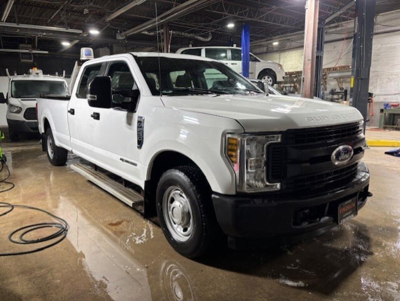 2019 Ford F-250 6.7 POWER STROKE DIESEL-DUMP BOX-CREW CAB-LONG BOX Photo