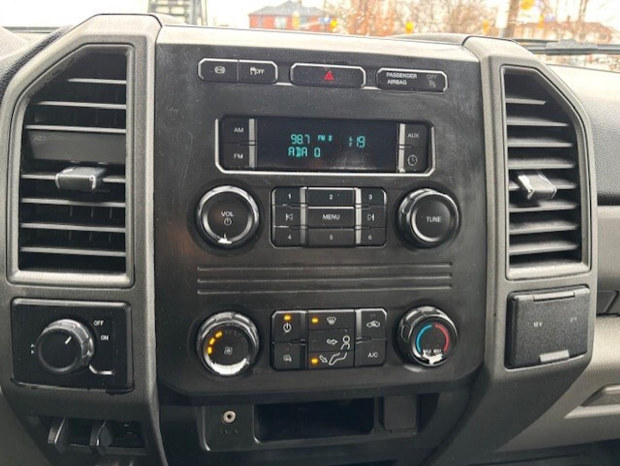 2019 Ford F-250 6.7 POWER STROKE DIESEL-DUMP BOX-CREW CAB-LONG BOX Photo