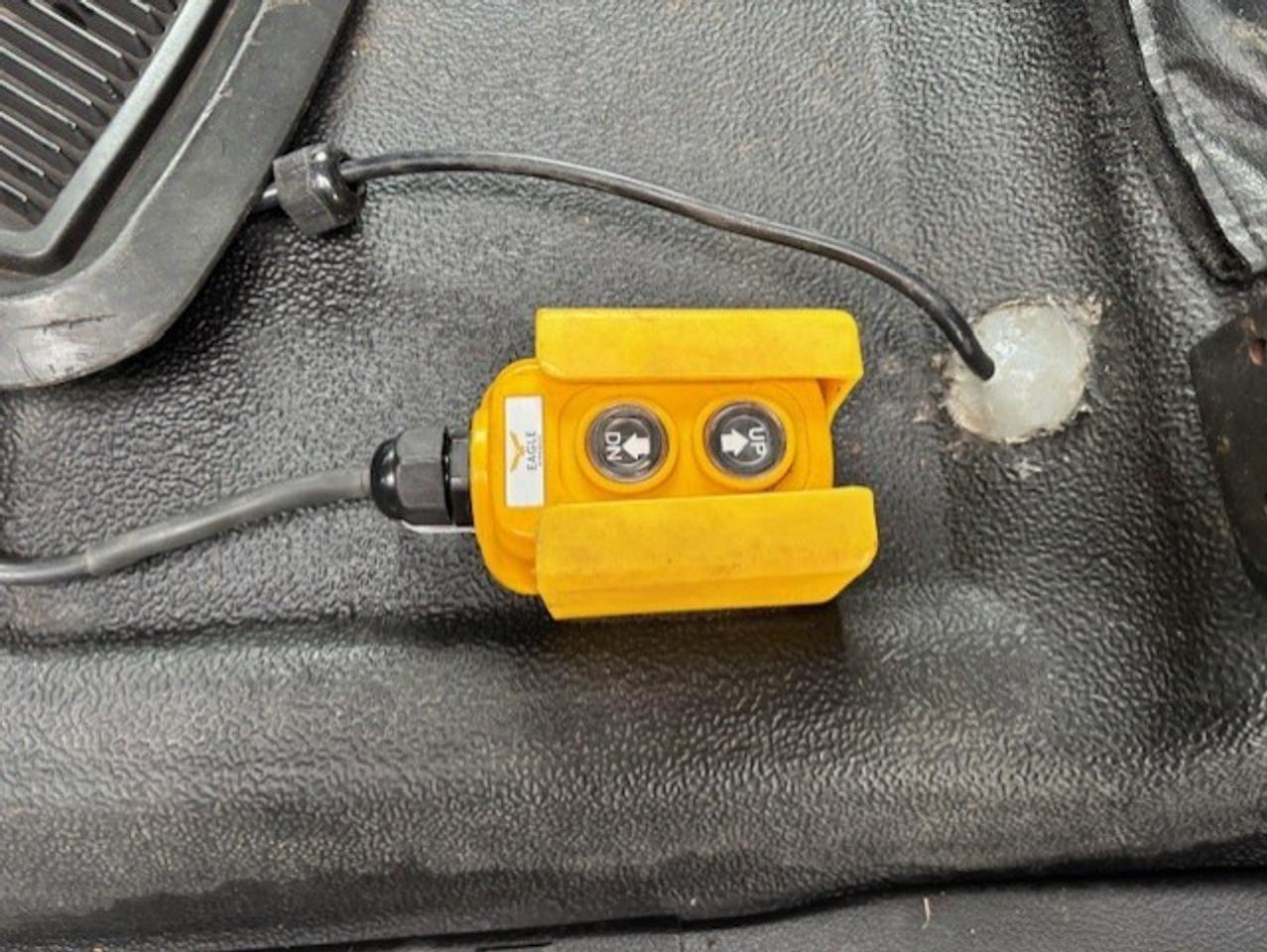 2019 Ford F-250 6.7 POWER STROKE DIESEL-DUMP BOX-CREW CAB-LONG BOX Photo