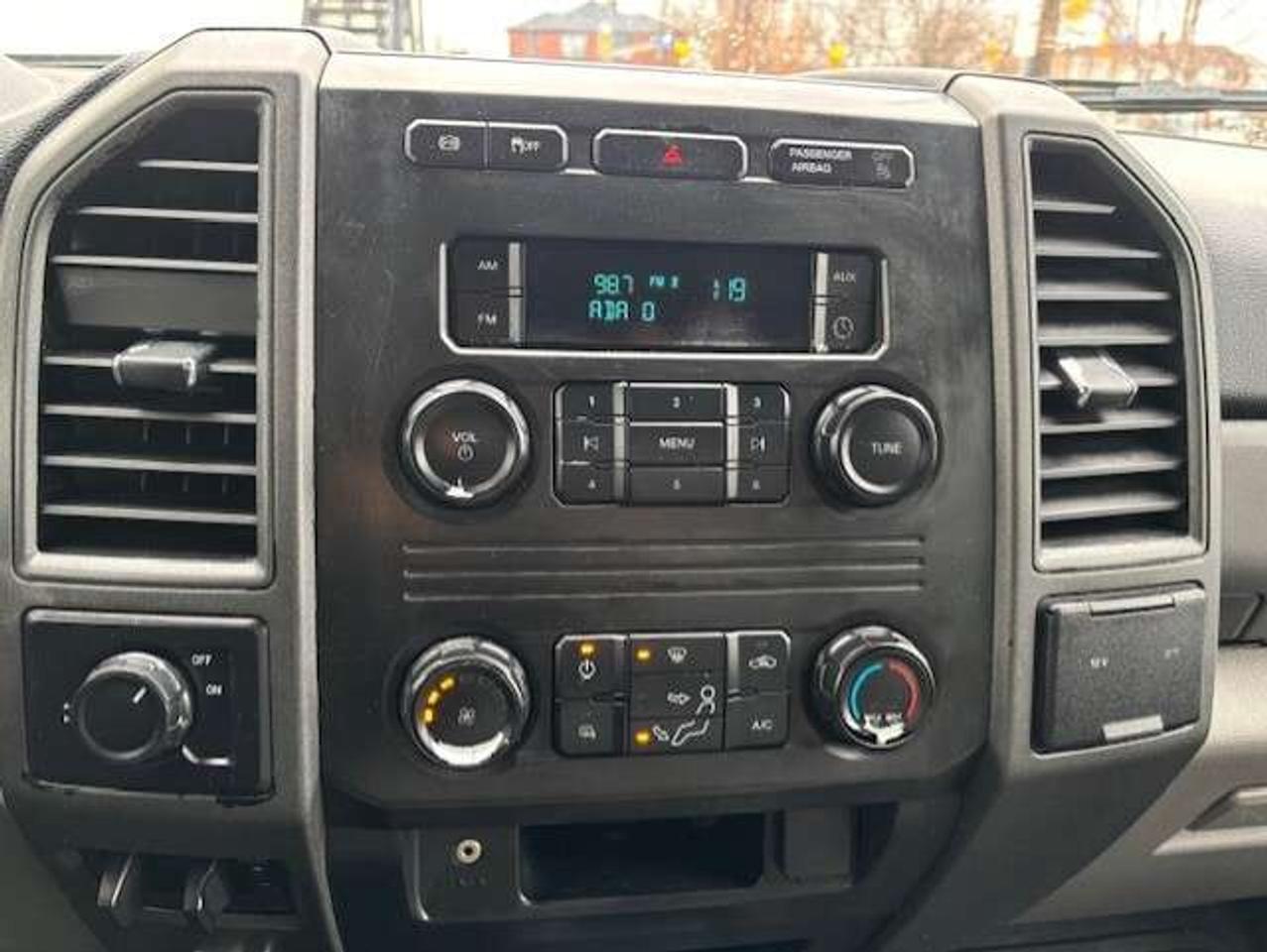 2019 Ford F-250 6.7 POWER STROKE DIESEL-DUMP BOX-CREW CAB-LONG BOX Photo