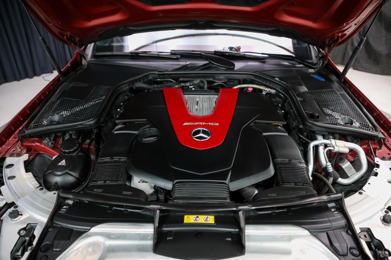 2018 Mercedes-Benz C-Class AMG C 43 SEDAN 4MATIC 362HP  AMGEXHAUST DESIGNO Photo