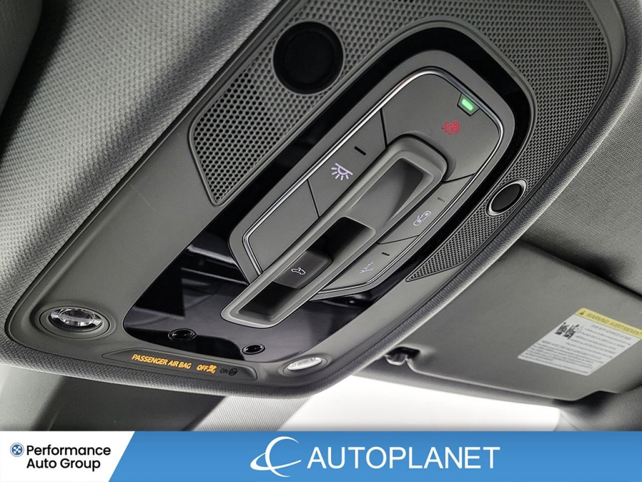 2023 Audi A4 Komfort 45 Quattro, Sunroof, Heated Seats! Photo