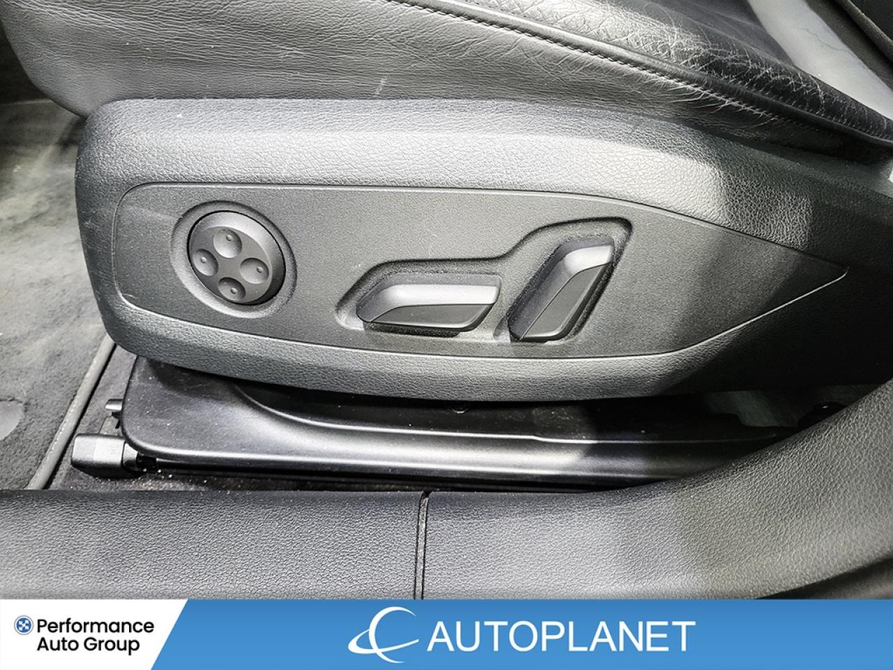 2023 Audi A4 Komfort 45 Quattro, Sunroof, Heated Seats! Photo