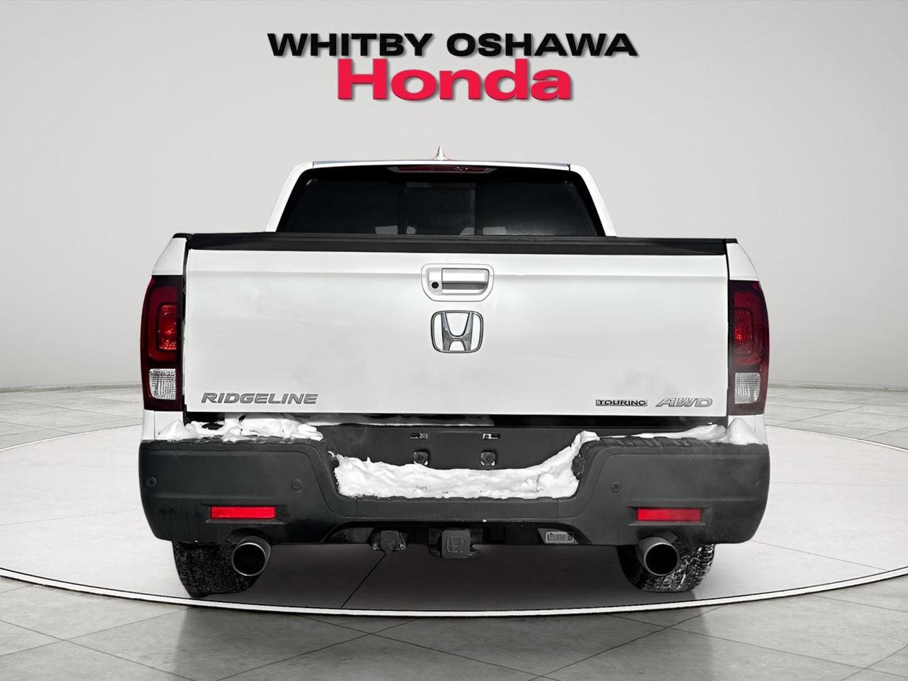 2023 Honda Ridgeline TOURING Photo3