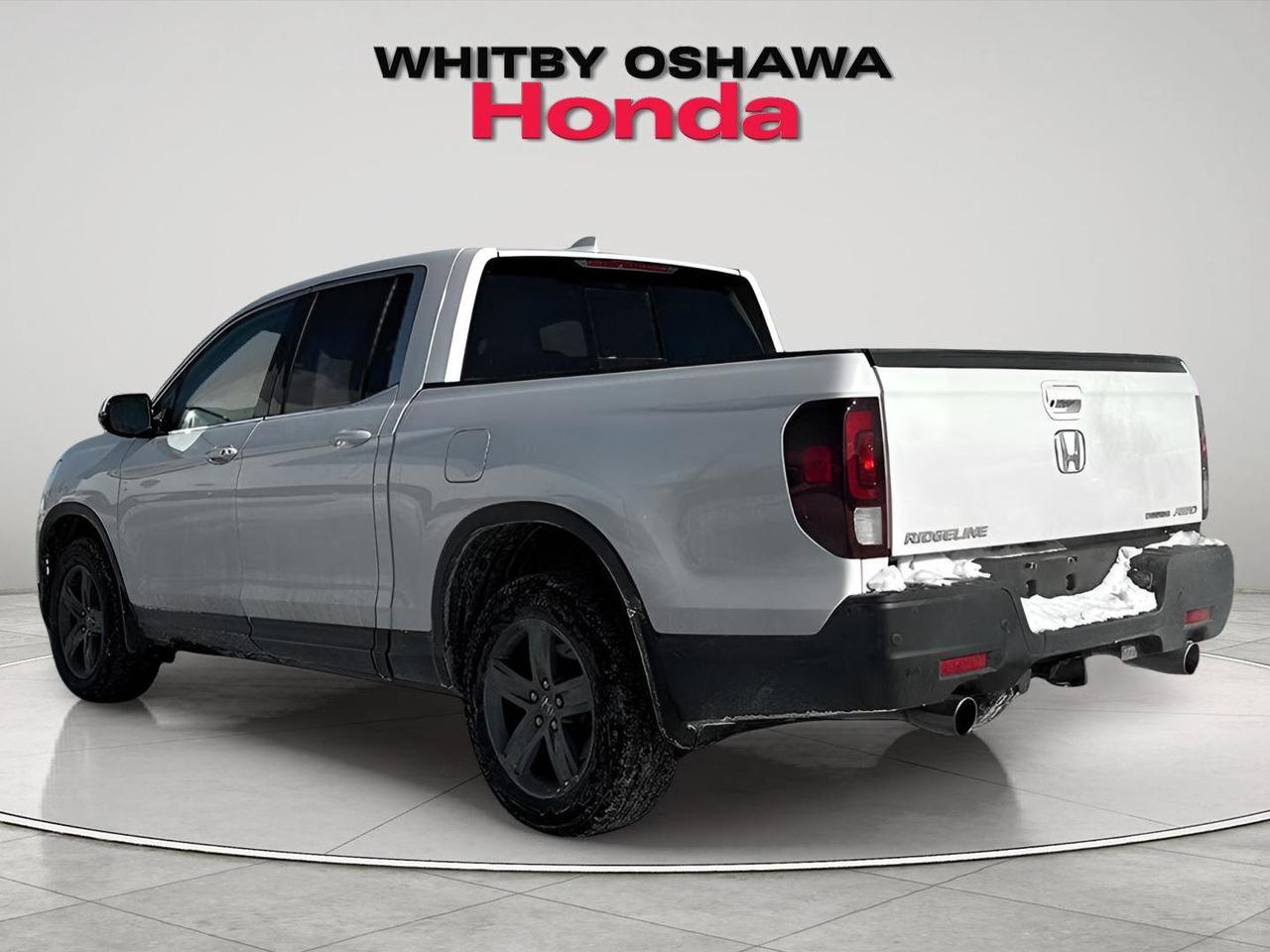 2023 Honda Ridgeline TOURING Photo2