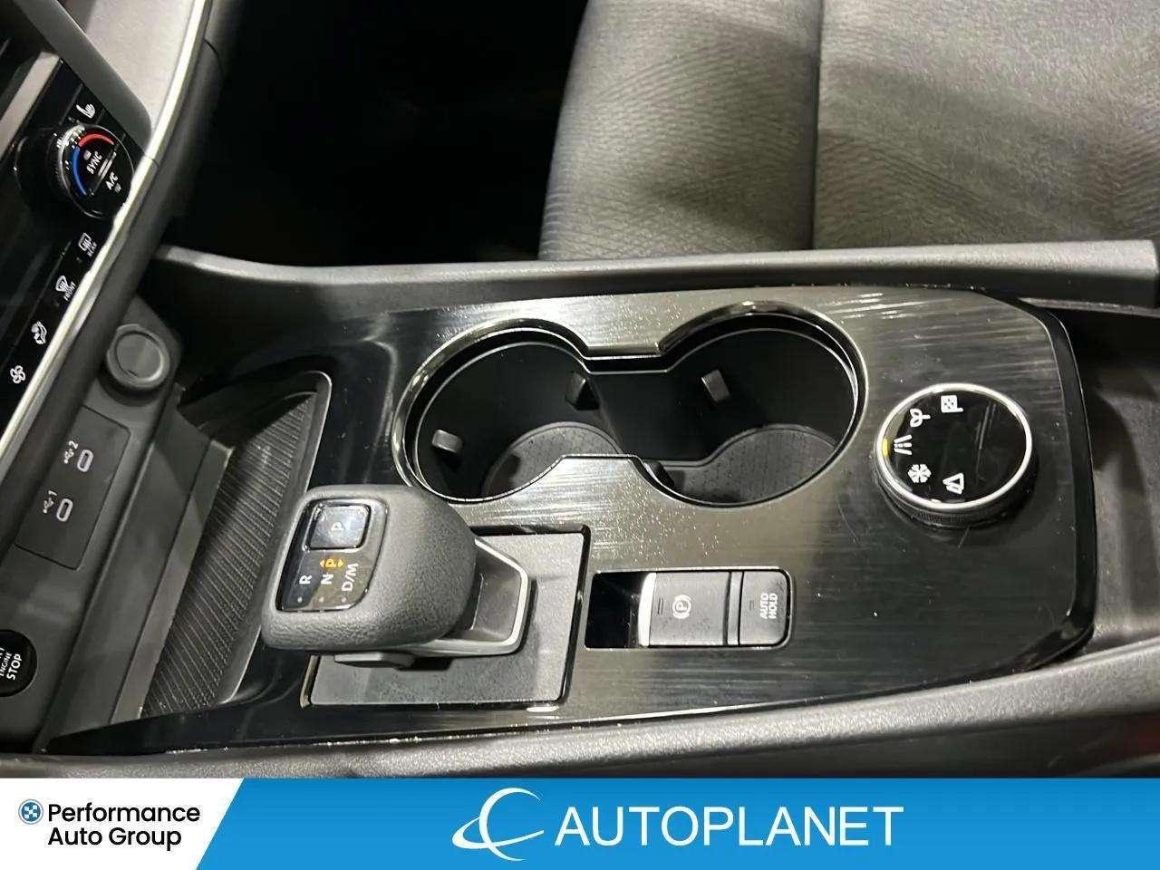 2024 Nissan Rogue SV Moonroof AWD, Android Auto, Heated Seats! Photo