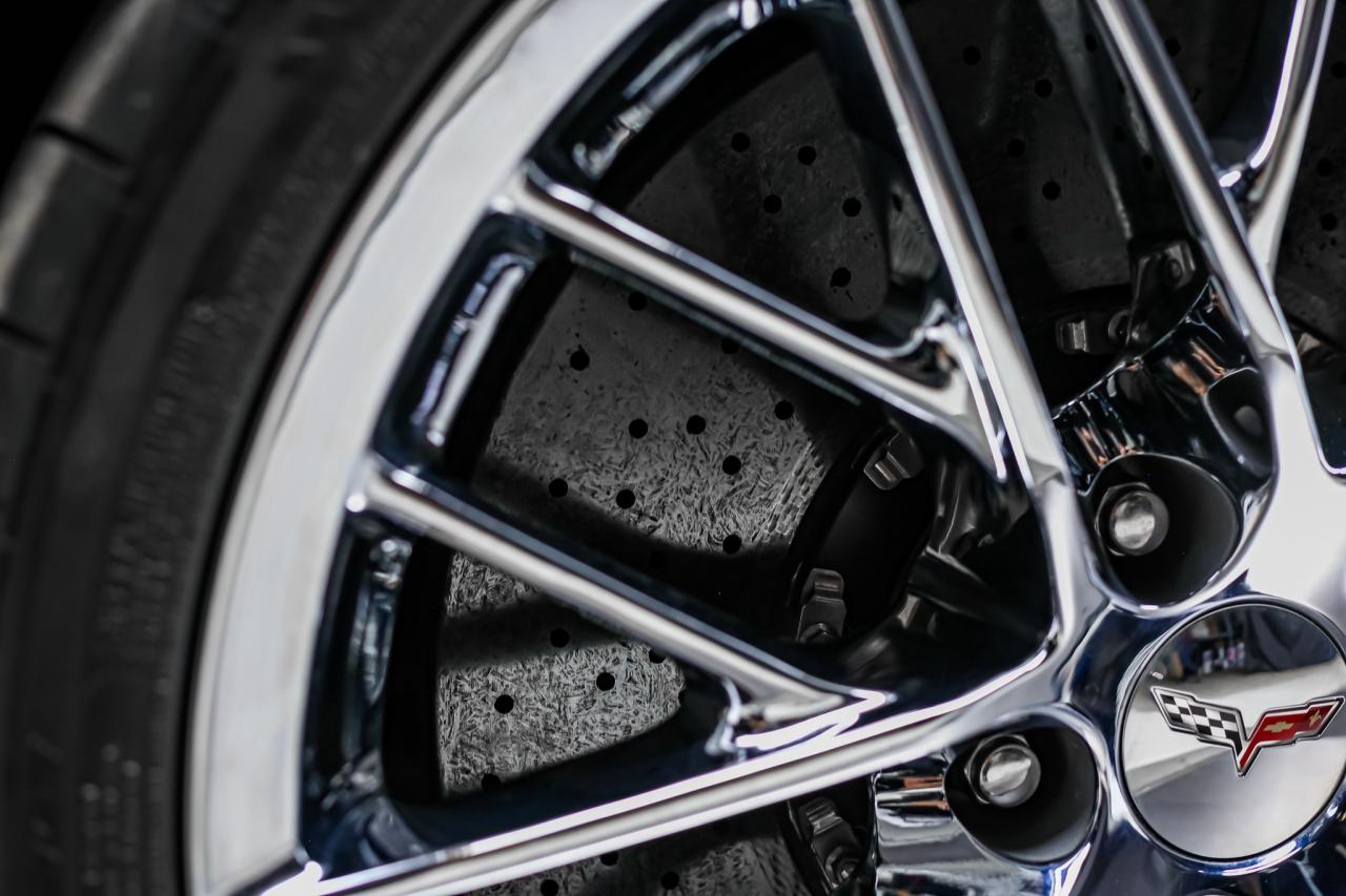 2010 Chevrolet Corvette ZR1 w/3ZR 638HP 6.2L LS9 CARBNCERAMC HUD LOWKM Photo