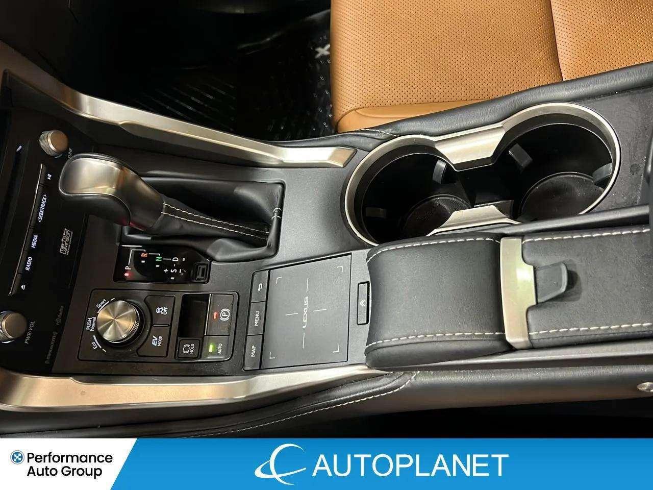 2021 Lexus NX 300h Executive AWD, Navi, Sunroof, Heads Up Display! Photo