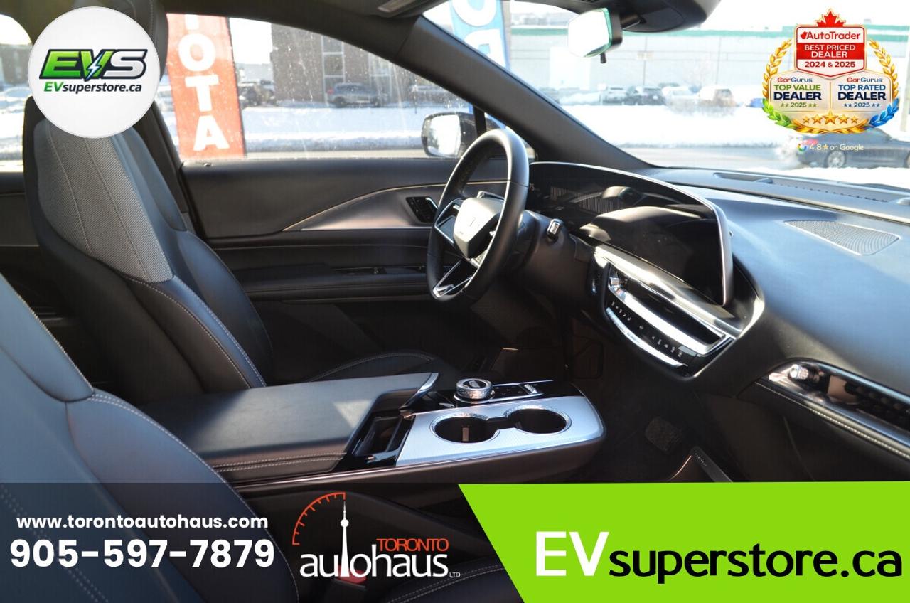 2024 Cadillac LYRIQ 600 E4 AWD I TECH PACKAGE Photo