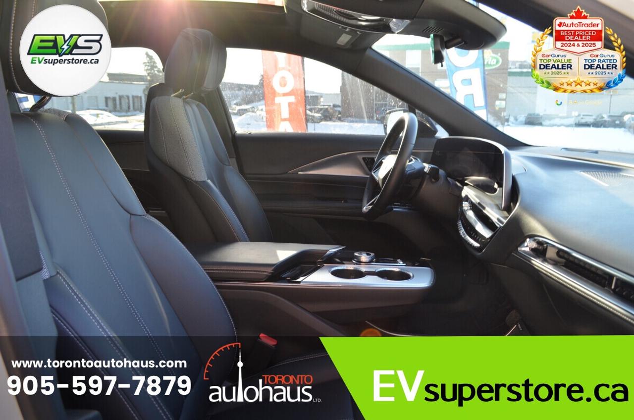 2024 Cadillac LYRIQ 600 E4 AWD I TECH PACKAGE Photo