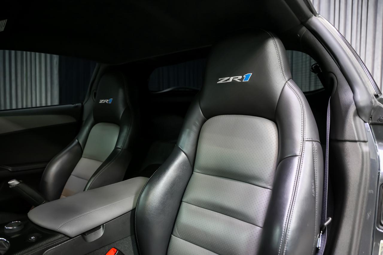 2010 Chevrolet Corvette ZR1 w/3ZR 870HP 6.2L LS9 LINGENFELTER.BUILD DOCS Photo