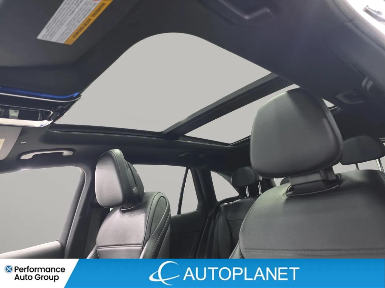 2024 Mercedes-Benz GLC300 4MATIC, Turbo, Navi, Pano Roof, Heated Seats! Photo