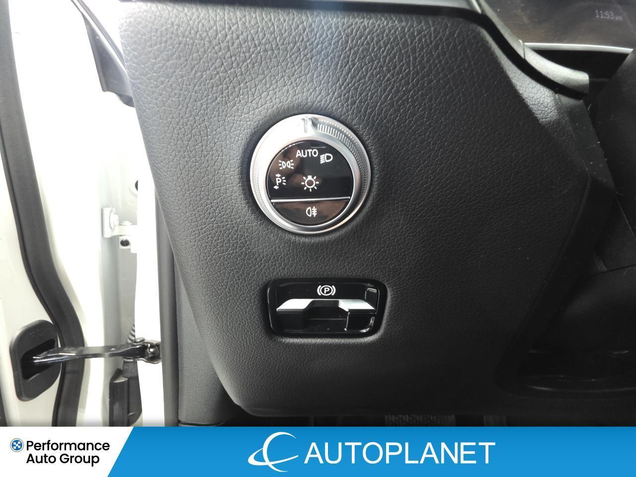 2024 Mercedes-Benz GLC300 4MATIC, Turbo, Navi, Pano Roof, Heated Seats! Photo