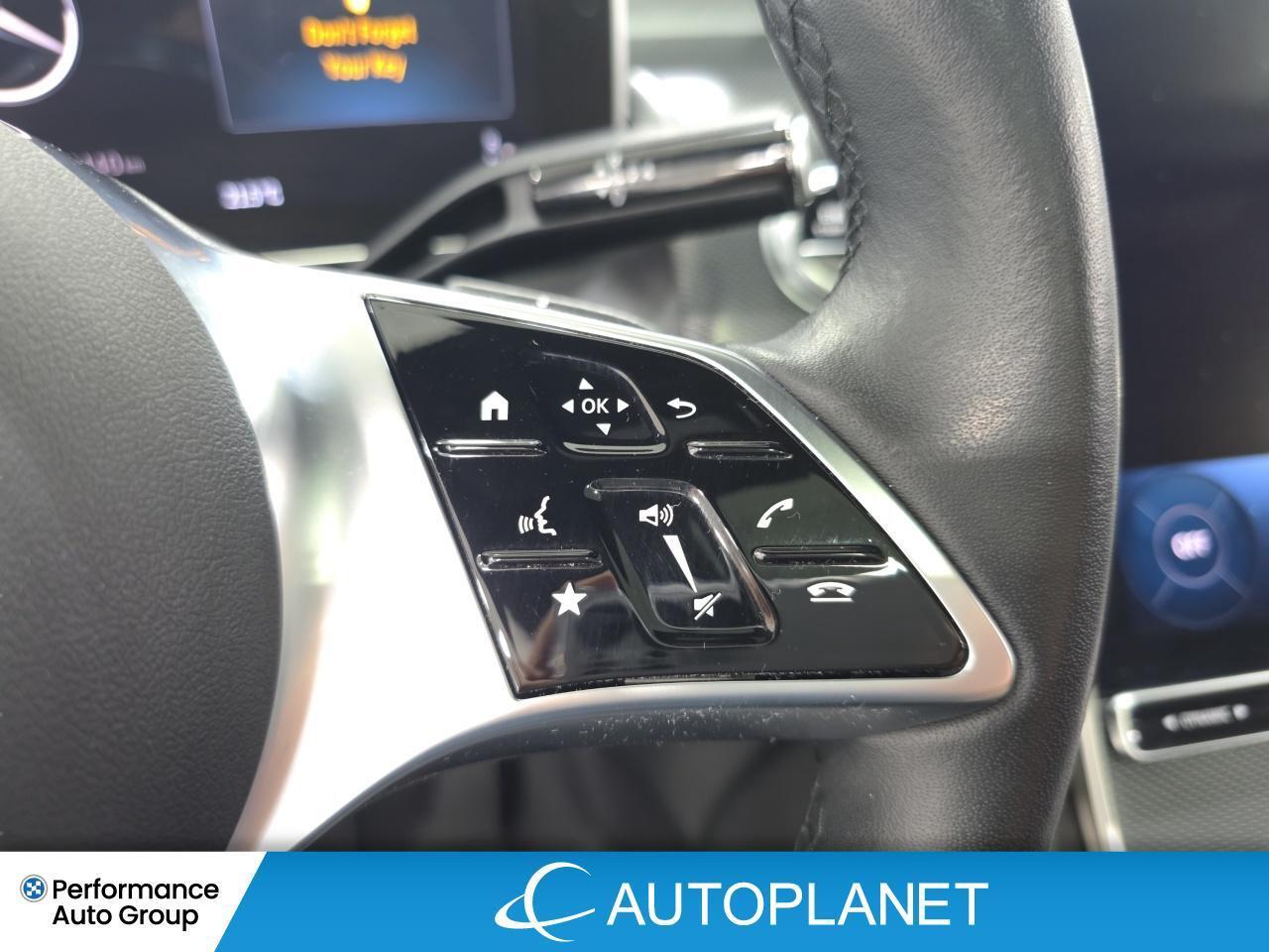 2024 Mercedes-Benz GLC300 4MATIC, Turbo, Navi, Pano Roof, Heated Seats! Photo