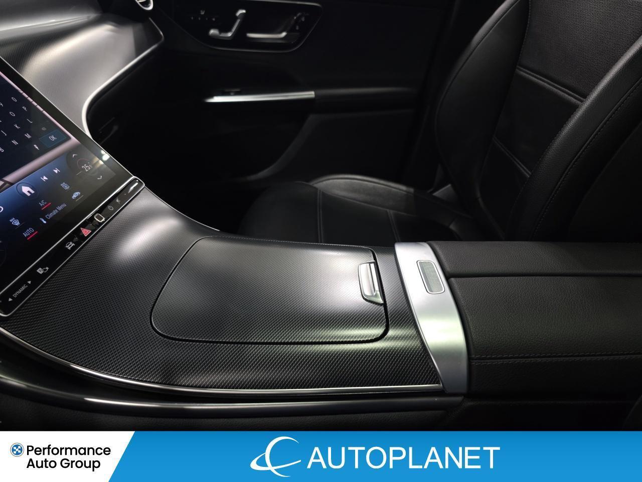 2024 Mercedes-Benz GLC300 4MATIC, Turbo, Navi, Pano Roof, Heated Seats! Photo