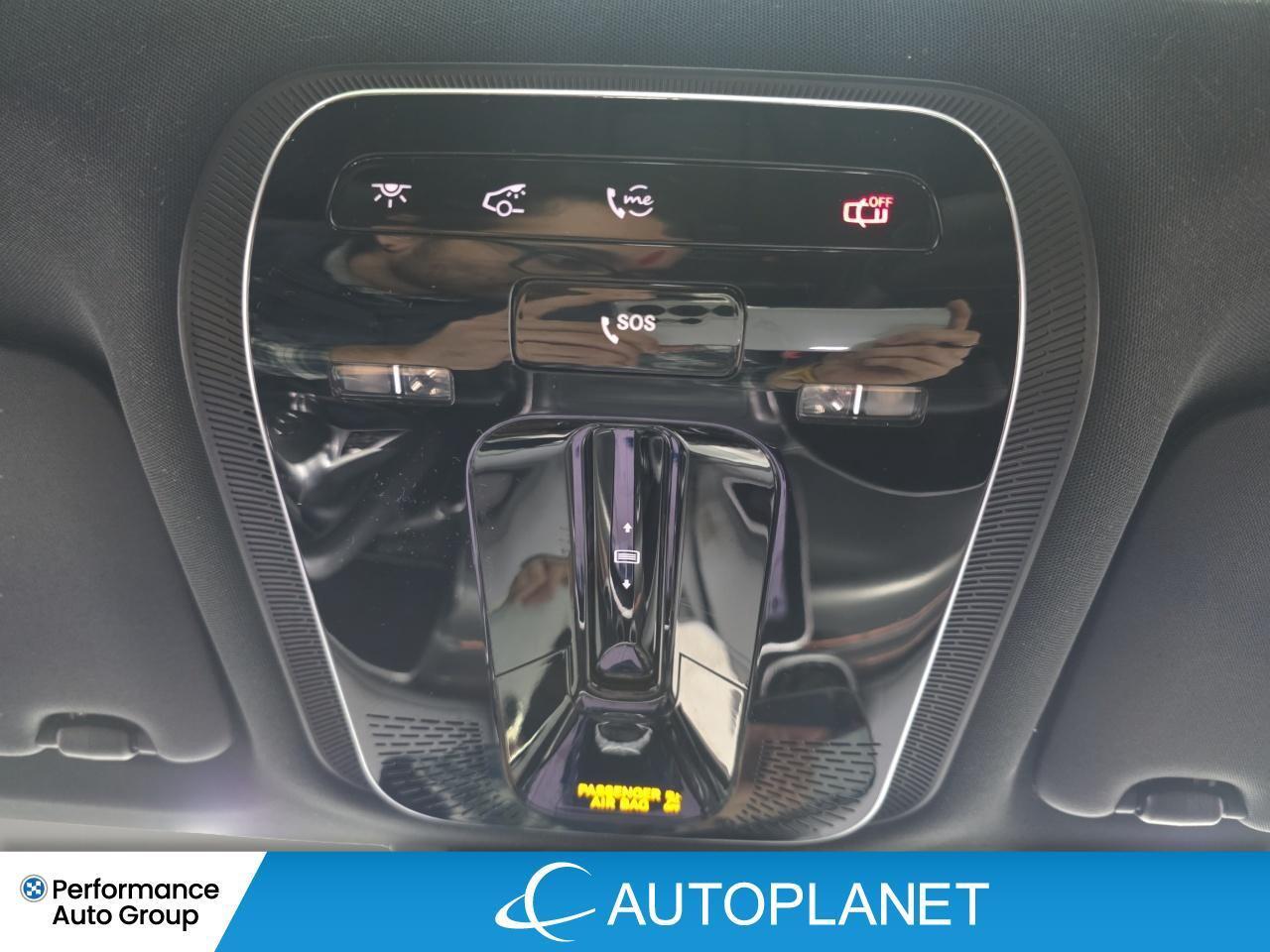 2024 Mercedes-Benz GLC300 4MATIC, Turbo, Navi, Pano Roof, Heated Seats! Photo