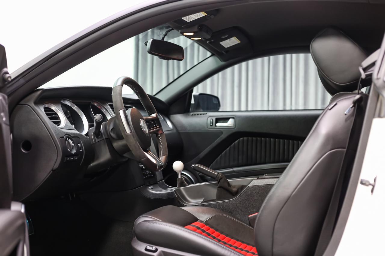 2012 Ford Mustang SHELBY GT 500 5.4L 550HP  SVTPERFORMANCEPKG NAV Photo