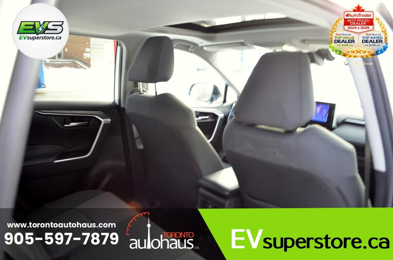 2023 Toyota RAV4 XLE I AWD I NO ACCIDENTS Photo
