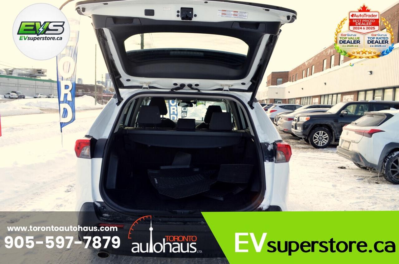 2023 Toyota RAV4 XLE I AWD I NO ACCIDENTS Photo