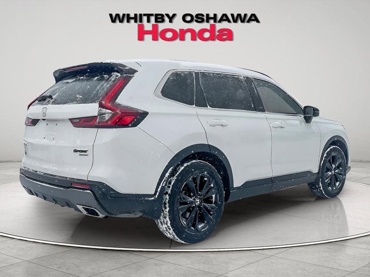 2023 Honda CR-V Hybrid Touring Photo4