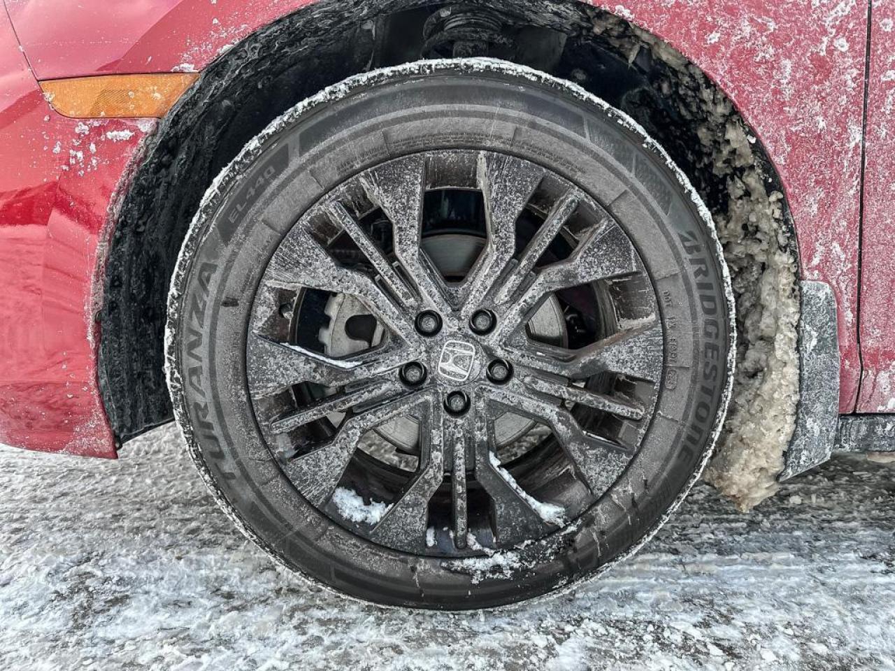 2025 Honda Odyssey Black Edition Photo