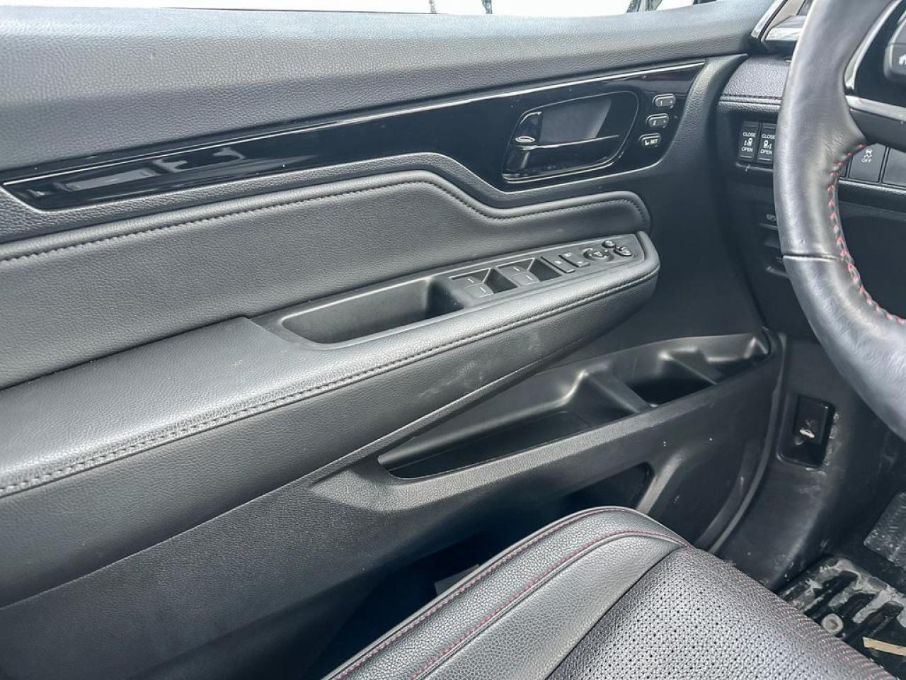 2025 Honda Odyssey Black Edition Photo