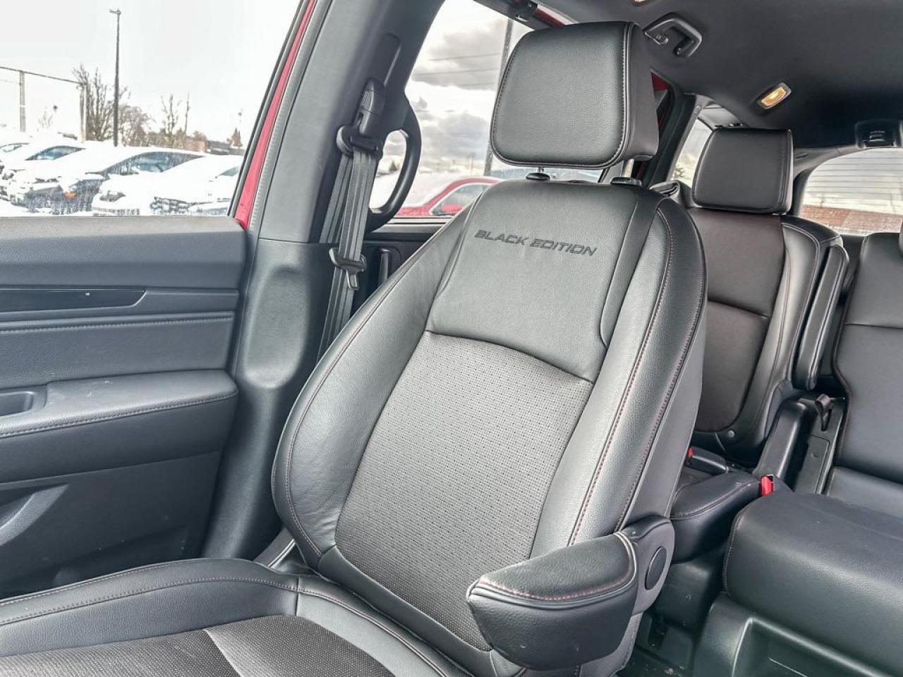 2025 Honda Odyssey Black Edition Photo