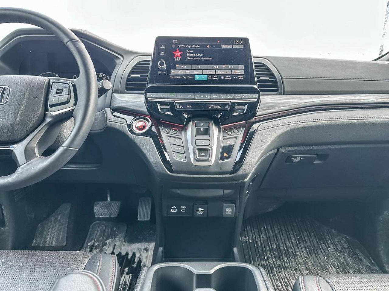 2025 Honda Odyssey Black Edition Photo