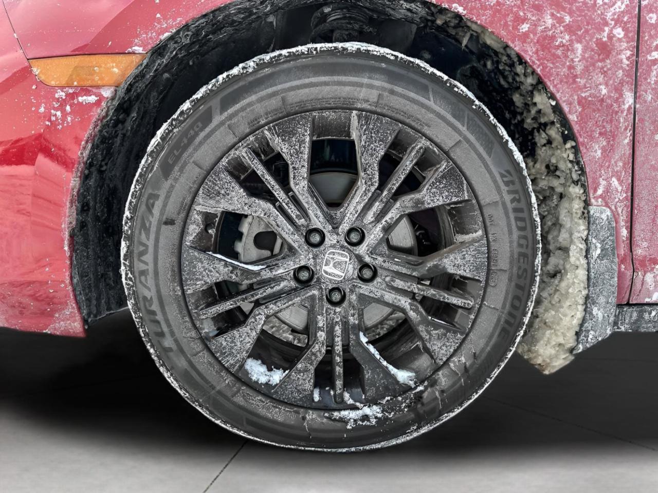 2025 Honda Odyssey Black Edition Photo