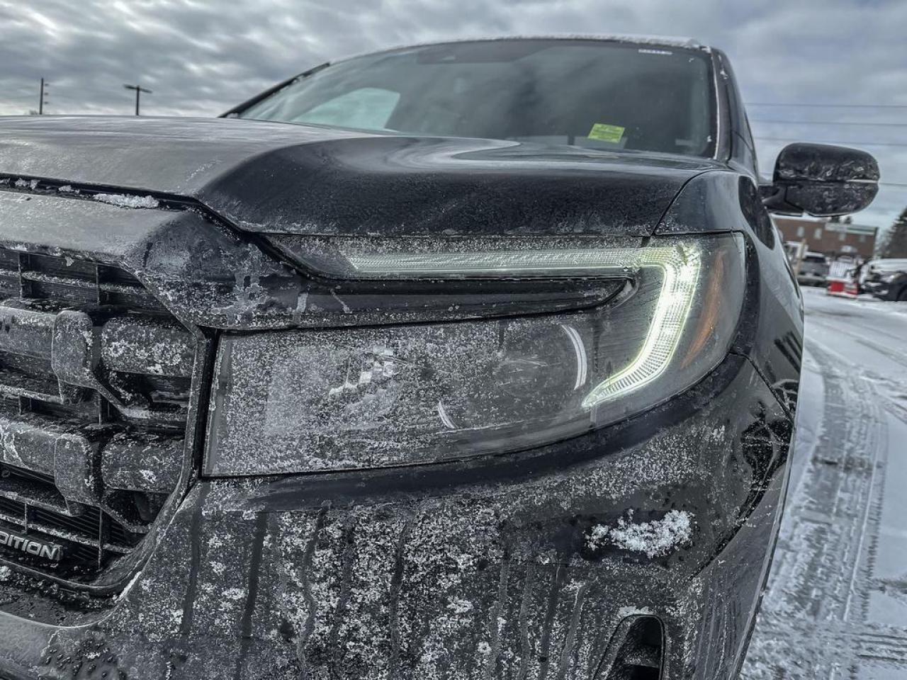 2025 Honda Ridgeline Black Edition Photo