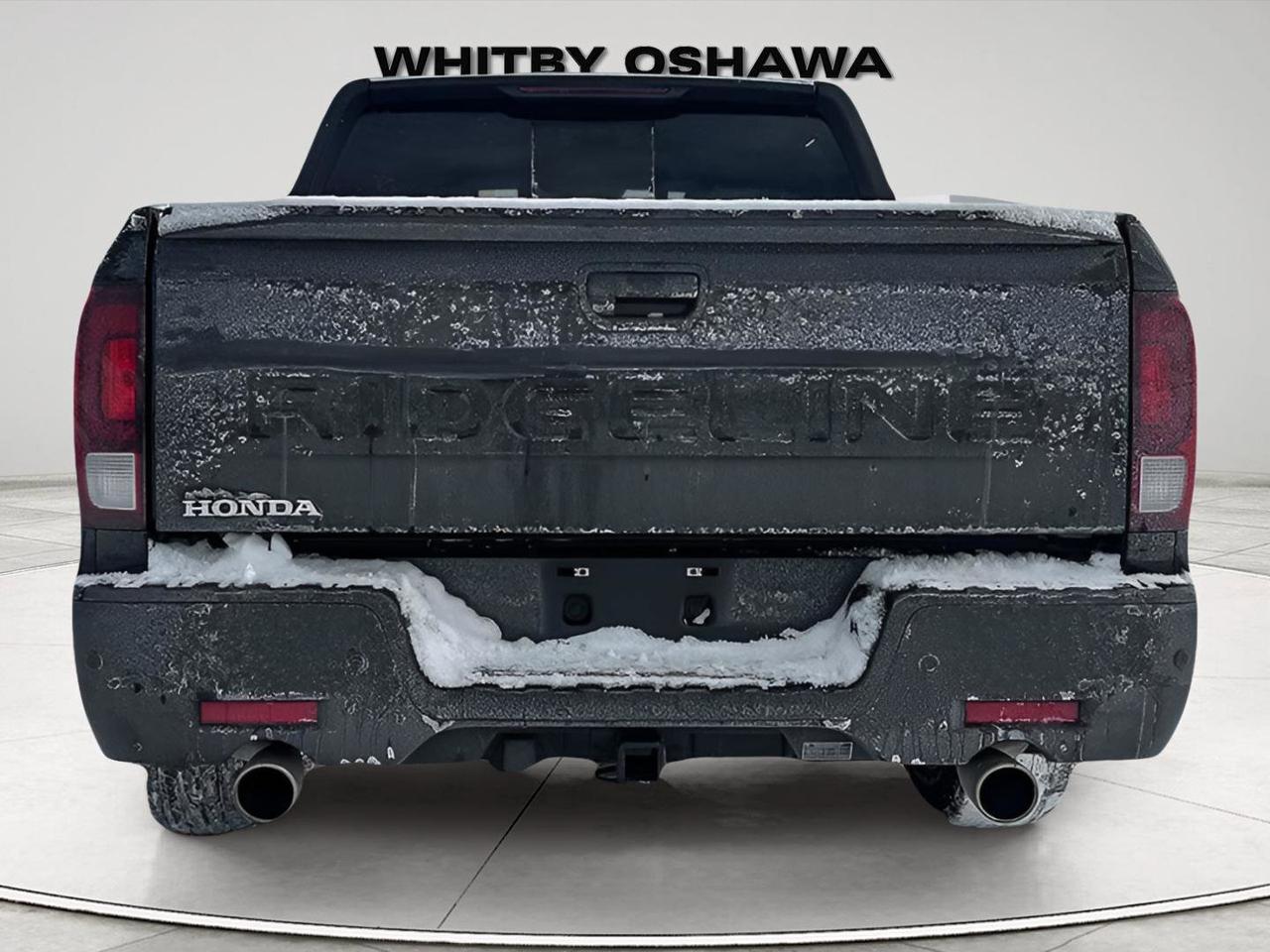 2025 Honda Ridgeline Black Edition Photo3