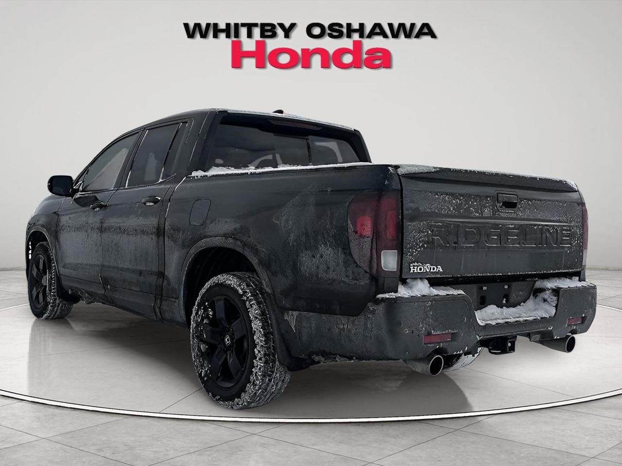 2025 Honda Ridgeline Black Edition Photo2