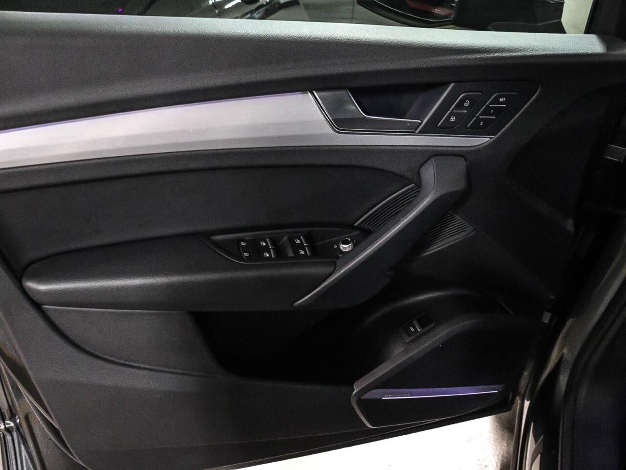 2021 Audi Q5 Technik Photo