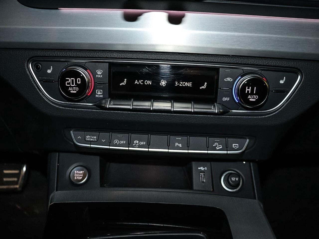 2021 Audi Q5 Technik Photo