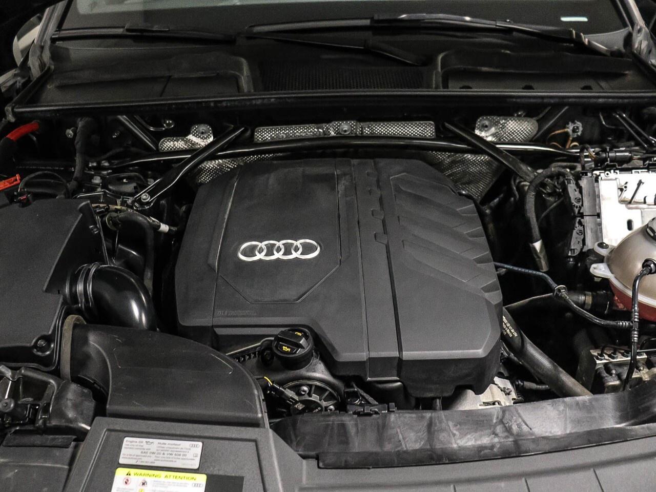 2021 Audi Q5 Technik Photo