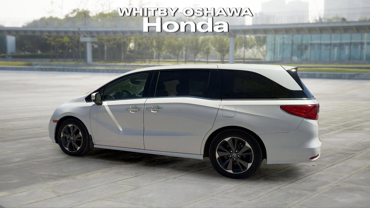2024 Honda Odyssey Touring Photo3