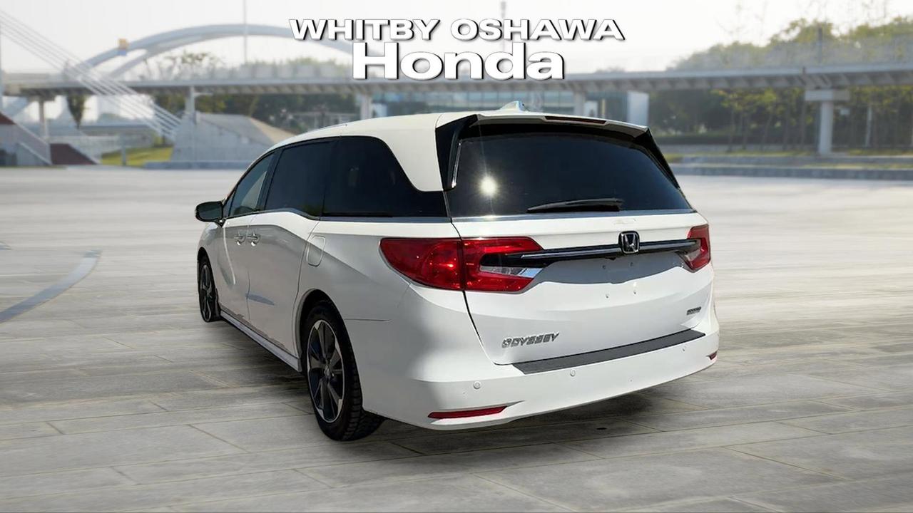 2024 Honda Odyssey Touring Photo