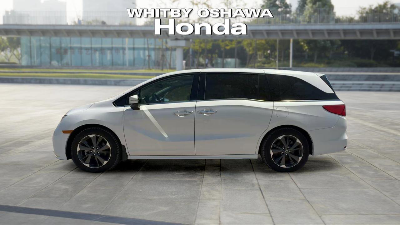 2024 Honda Odyssey Touring Photo2