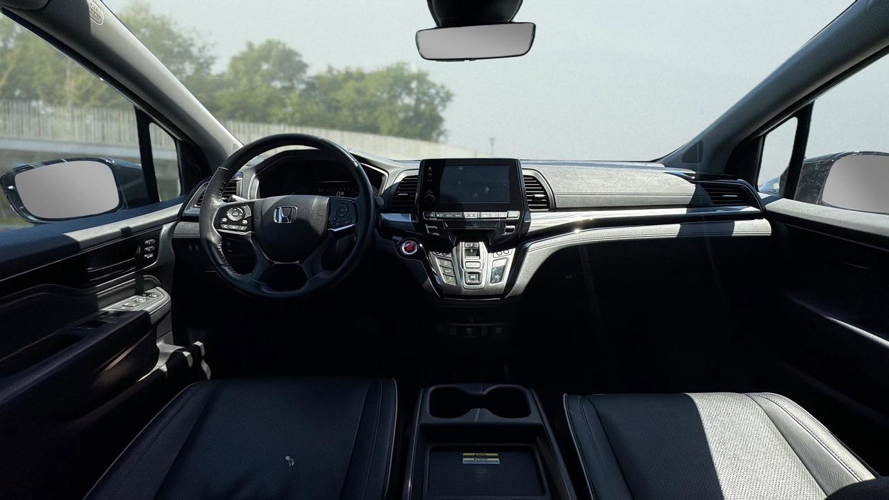 2024 Honda Odyssey Touring Photo
