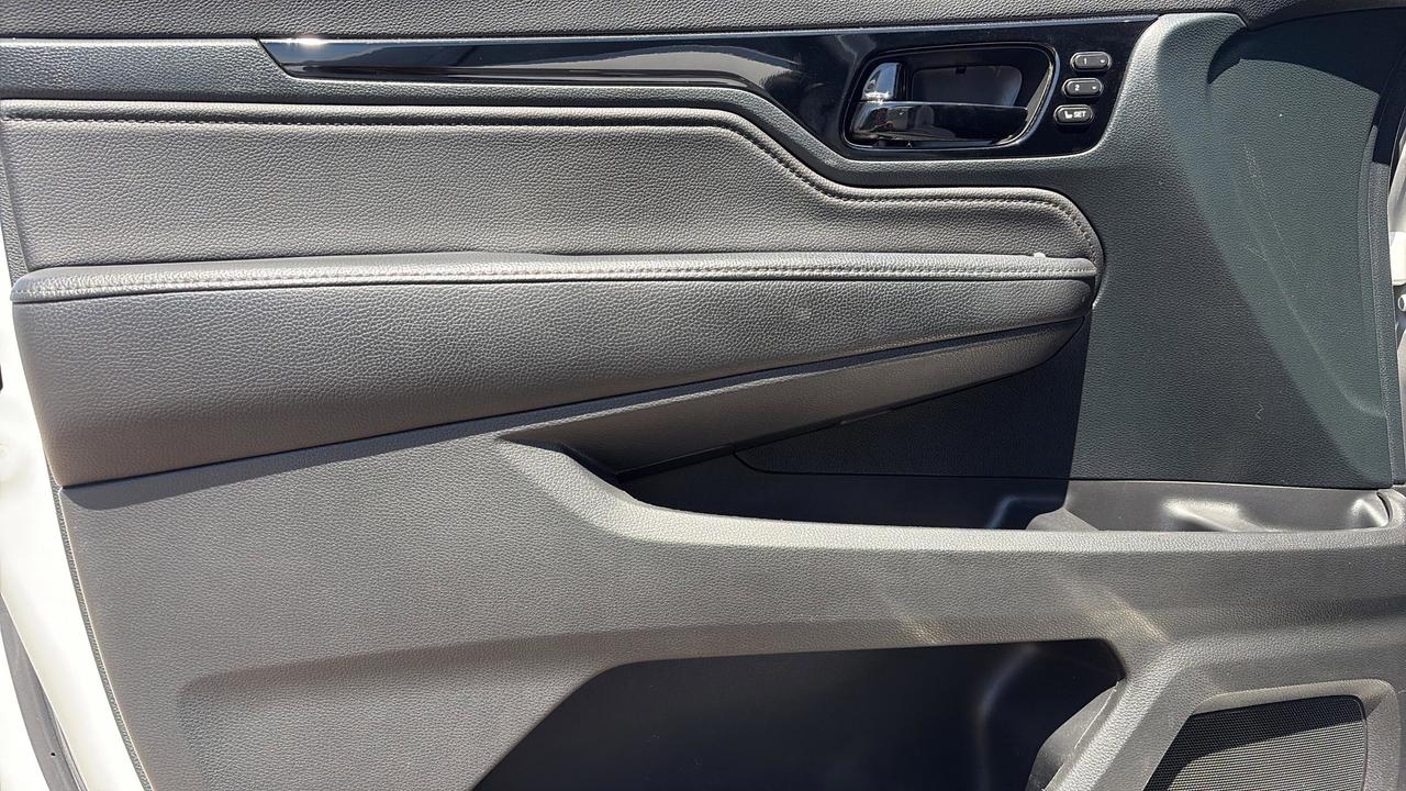 2024 Honda Odyssey Touring Photo