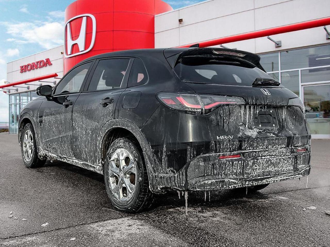 2023 Honda HR-V LX Photo3