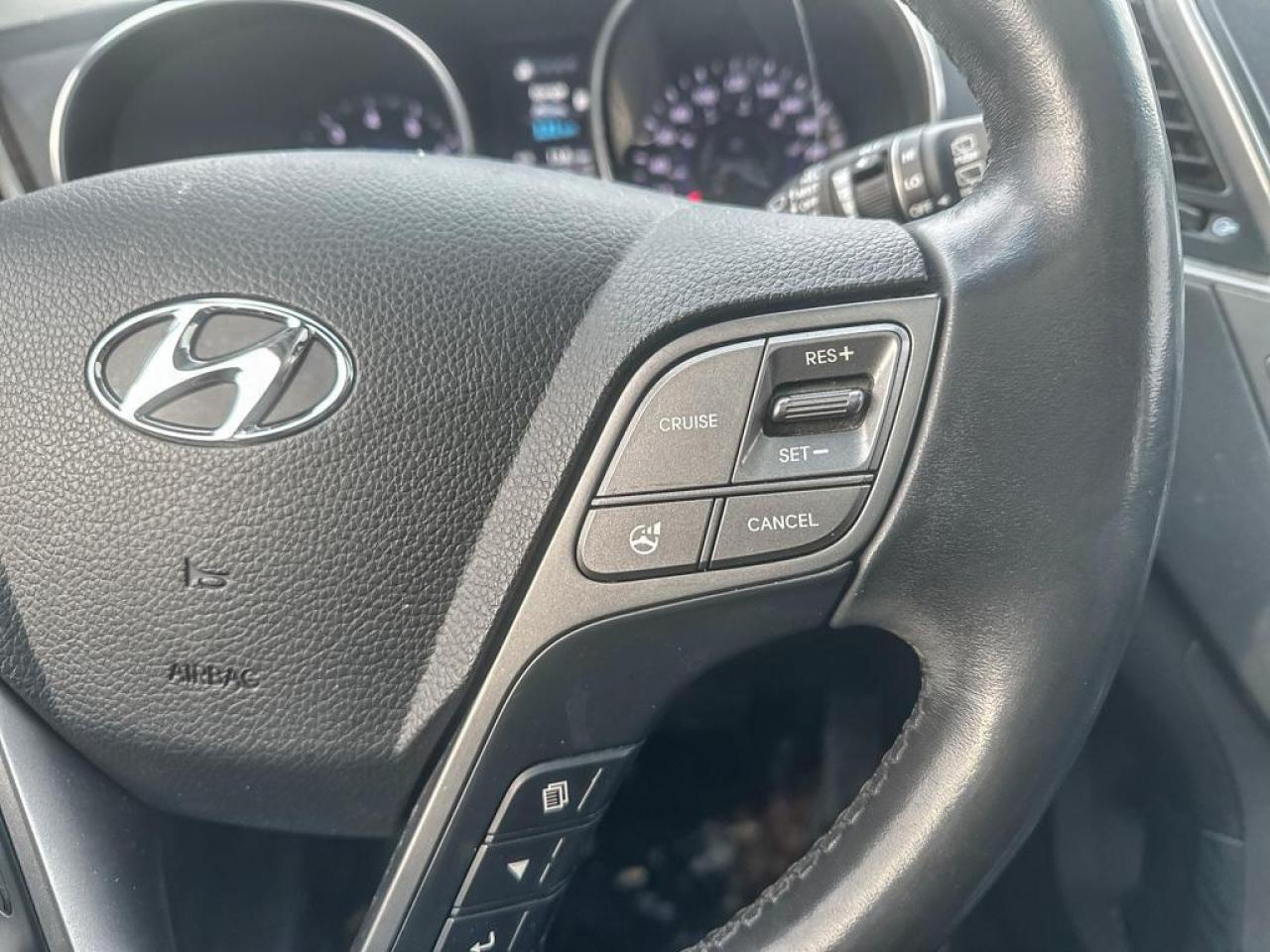 2014 Hyundai Santa Fe Sport 2.0T LIMITED Photo