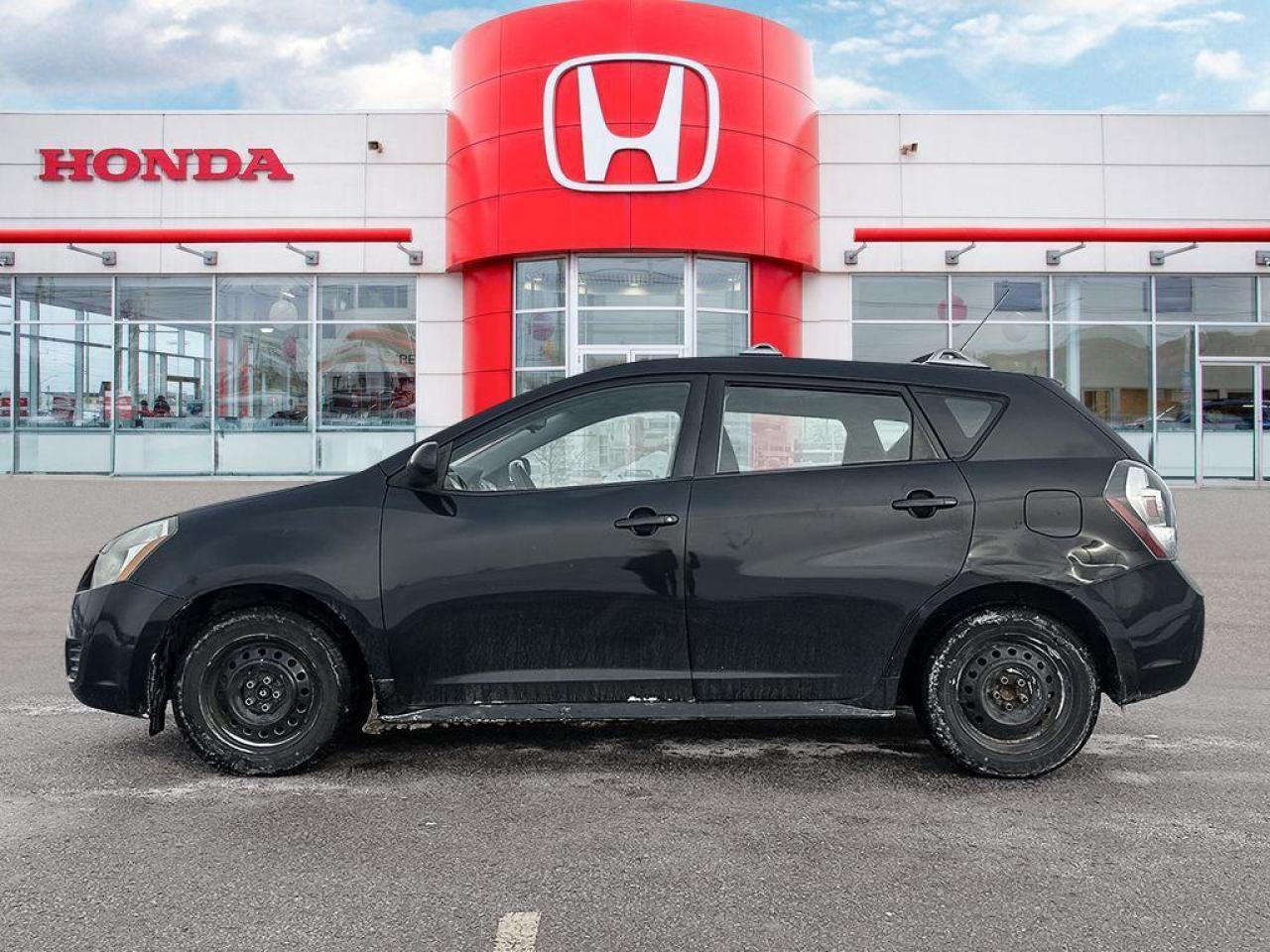 2010 Pontiac Vibe Base Photo