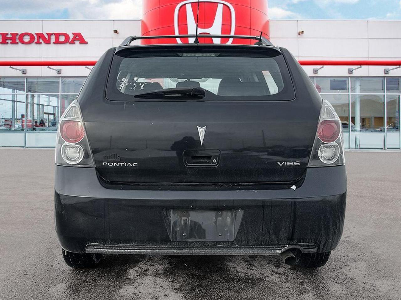 2010 Pontiac Vibe Base Photo