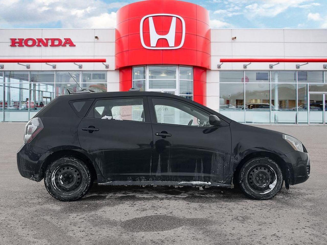 2010 Pontiac Vibe Base Photo