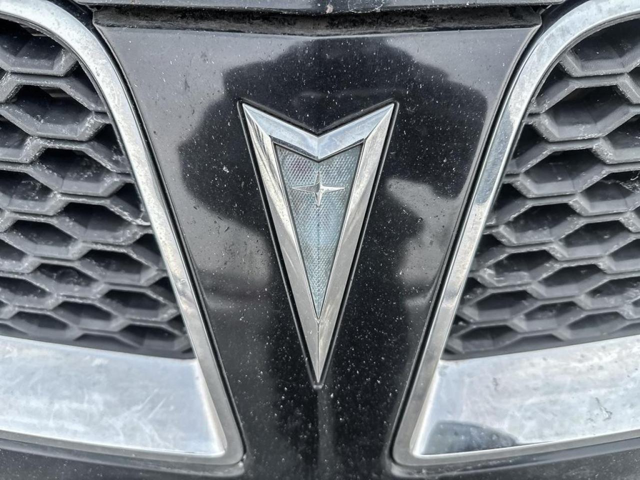 2010 Pontiac Vibe Base Photo