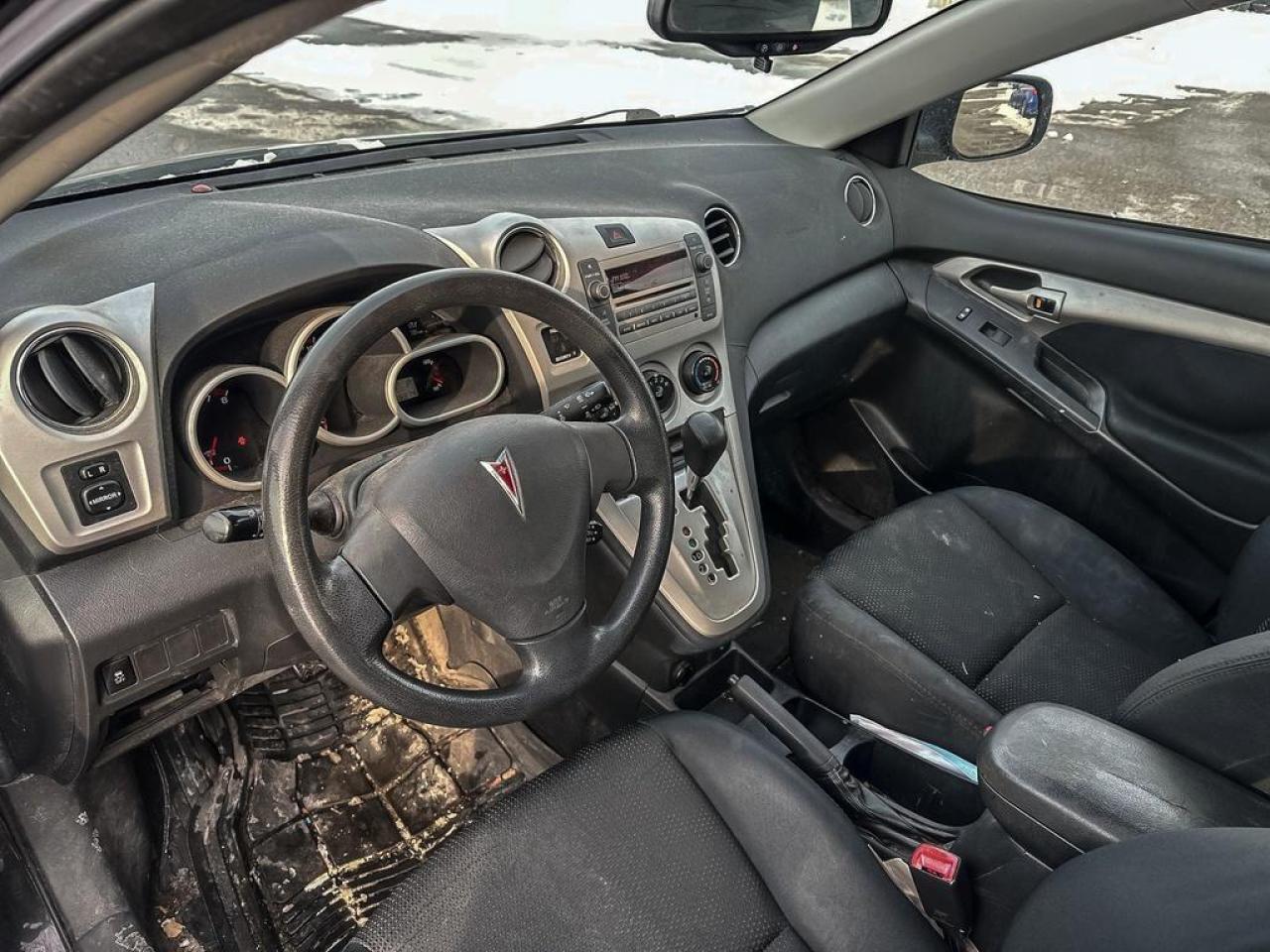 2010 Pontiac Vibe Base Photo