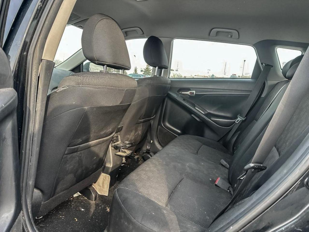 2010 Pontiac Vibe Base Photo